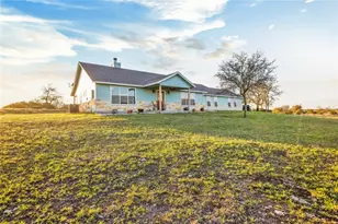 220 Three Creeks Dr, Bertram, TX 78605 - Photo 29