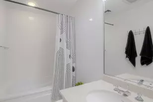 901 W 9th St, Austin, TX 78703 - Photo 15