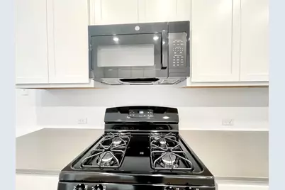 305 Milliner Loop, Hutto, TX 78634 - Photo 9