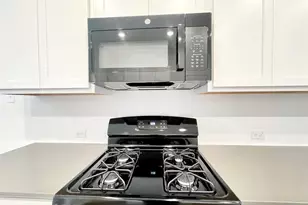 305 Milliner Loop, Hutto, TX 78634 - Photo 9