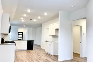 305 Milliner Loop, Hutto, TX 78634 - Photo 31