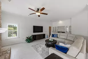 900 Canyonwood Dr, Dripping Springs, TX 78620 - Photo 13