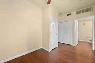 2320 Gracy Farms Ln, Austin, TX 78758 - Photo 17