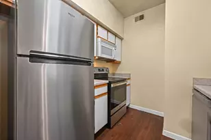 2320 Gracy Farms Ln, Austin, TX 78758 - Photo 13