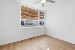 2002 E 7th St, Austin, TX 78702 - Photo 9