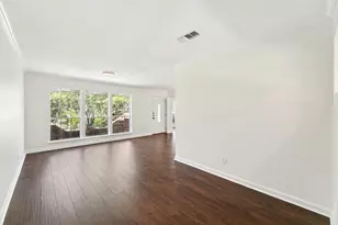 11307 Alhambra Dr, Austin, TX 78759 - Photo 5