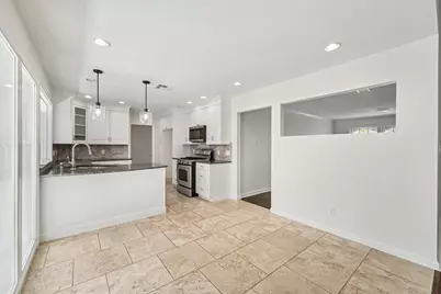 11307 Alhambra Drive, Austin, TX 78759 - Photo 13