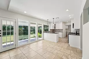 11307 Alhambra Dr, Austin, TX 78759 - Photo 15