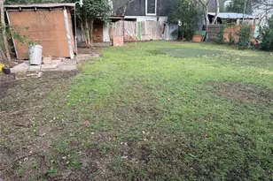 6300 NE Hickman Ave, Austin, TX 78723 - Photo 11