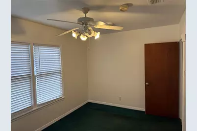 6300 NE Hickman Avenue, Austin, TX 78723 - Photo 9