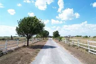 700 County Road 423 Rd, Taylor, TX 76574 - Photo 3