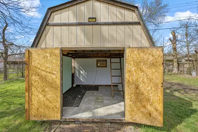 1402 Kent Street, Taylor, TX 76574 - Photo 25