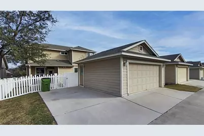 913 Heritage Springs Trail, Round Rock, TX 78664 - Photo 23