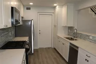 8903 Mesa Dr, Austin, TX 78759 - Photo 11