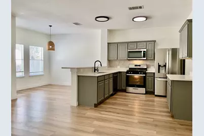 1405 Summercrest Boulevard, Georgetown, TX 78626 - Photo 9