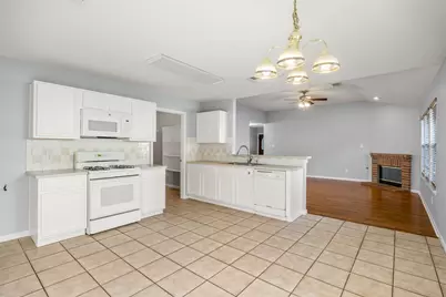 121 Primrose Boulevard, Kyle, TX 78640 - Photo 15