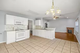 121 Primrose Blvd, Kyle, TX 78640 - Photo 15