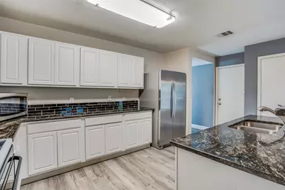 7113 Encanto Trail, Austin, TX 78744 - Photo 9
