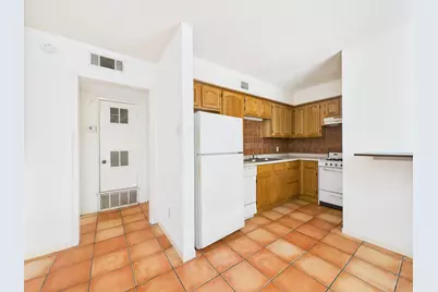 803 W 28th Street #107, Austin, TX 78705 - Photo 7