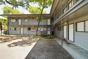 803 W 28th St, Austin, TX 78705 - Photo 21