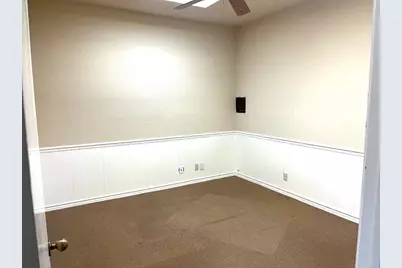 1915 S Austin Ave #110, 111, 112, Georgetown, TX 78626 - Photo 19