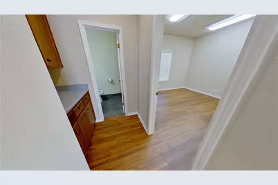 1915 S Austin Ave #110, 111, 112, Georgetown, TX 78626 - Photo 7