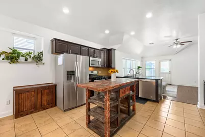 1697 Twin Cove, Kyle, TX 78640 - Photo 9