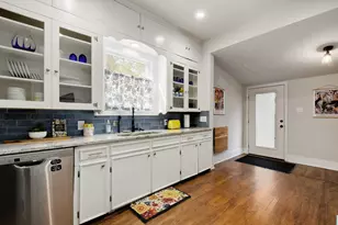 712 E 44th St, Austin, TX 78751 - Photo 23