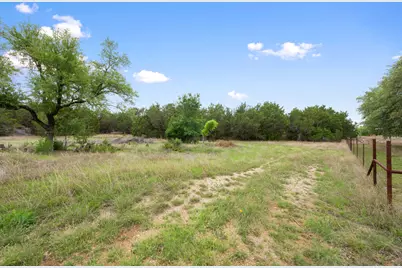 429 Red Oak, Liberty Hill, TX 78642 - Photo 5