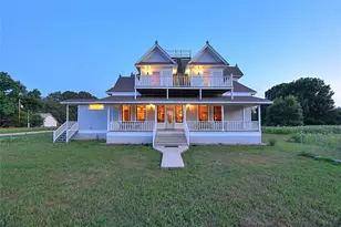 807 Colorado Dr, Smithville, TX 78957 - Photo 3