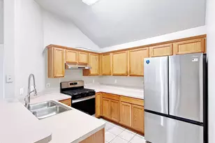 1581 Parkfield Cir, Round Rock, TX 78664 - Photo 5