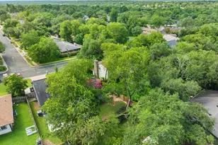 7906 Keneshaw Dr, Austin, TX 78745 - Photo 29