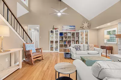 7906 Keneshaw Drive, Austin, TX 78745 - Photo 9