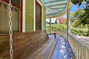 1010 Willow St, Austin, TX 78702 - Photo 9