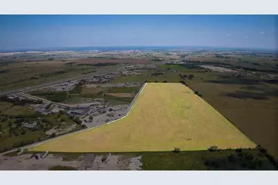 35 Ih, Jarrell, TX 76537 - Photo 5