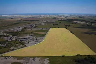 35 Ih, Jarrell, TX 76537 - Photo 5