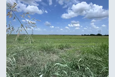 35 Ih, Jarrell, TX 76537 - Photo 9