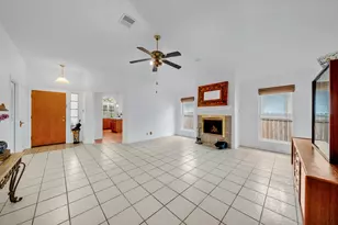 1133 Lago Vista St, San Marcos, TX 78666 - Photo 5