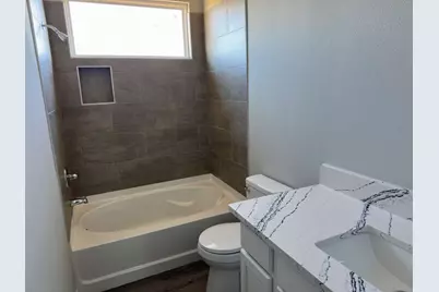 242 Bianca Circle, Del Valle, TX 78617 - Photo 11