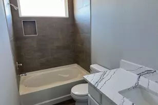 242 Bianca Cir, Del Valle, TX 78617 - Photo 11