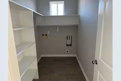 242 Bianca Circle, Del Valle, TX 78617 - Photo 5