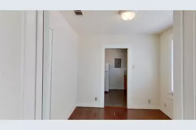 1607 S Austin Avenue #D, Georgetown, TX 78626 - Photo 9