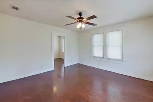 1607 S Austin Ave, Georgetown, TX 78626 - Photo 7