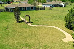 152 Round Up Dr, Liberty Hill, TX 78642 - Photo 5