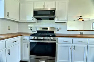 152 Round Up Dr, Liberty Hill, TX 78642 - Photo 13