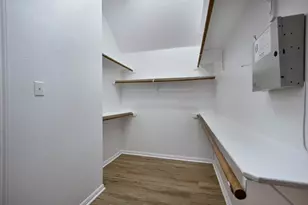 12409 Central Park Dr, Austin, TX 78732 - Photo 25