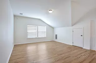 12409 Central Park Dr, Austin, TX 78732 - Photo 33