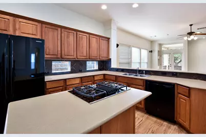 12409 Central Park Drive, Austin, TX 78732 - Photo 7