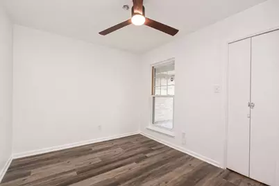 2107 Red Stone Lane, Austin, TX 78727 - Photo 9