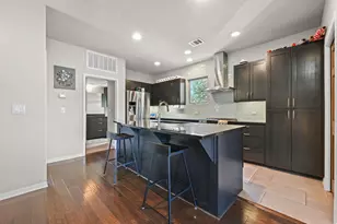 1142 Lost Creek Blvd, Austin, TX 78746 - Photo 7